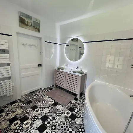 Le De L'echappee Champenoise 别墅 *