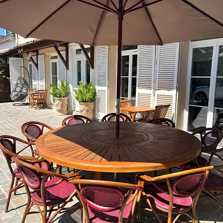 Le De L'echappee Champenoise Willa